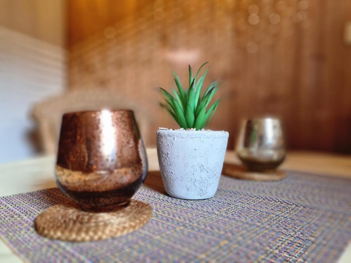 Kleines Ferienhaus Mit Charme เมสเชอเดอ ภายนอก รูปภาพ